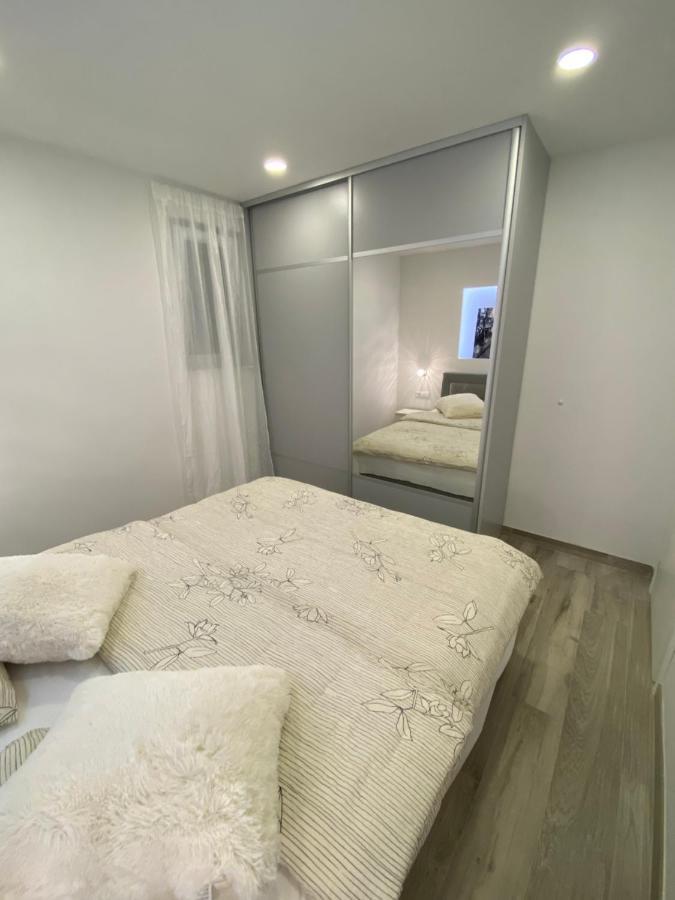 Apartment Bono Baška Voda Eksteriør billede